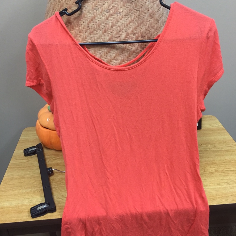 Coral top